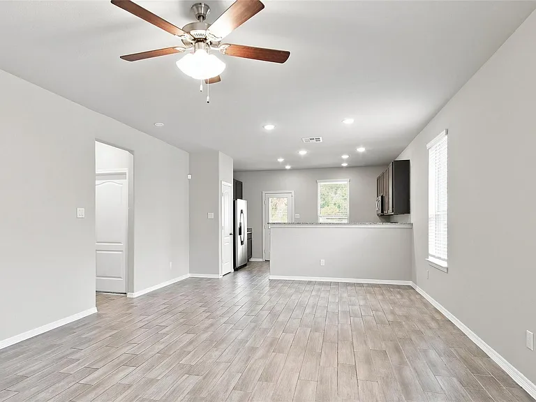 24710 Russet Bluff Trl — Photo 5