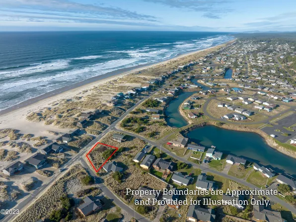 401 NW Oceania Dr, Waldport, OR 97394