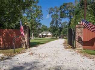 100 Falvey Ln, Cleveland, TX 77328