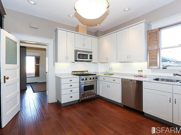 3rd image of 1047 Hollister Ave