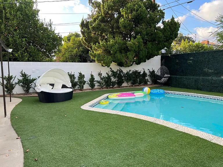 16623 Calahan St — Photo 32