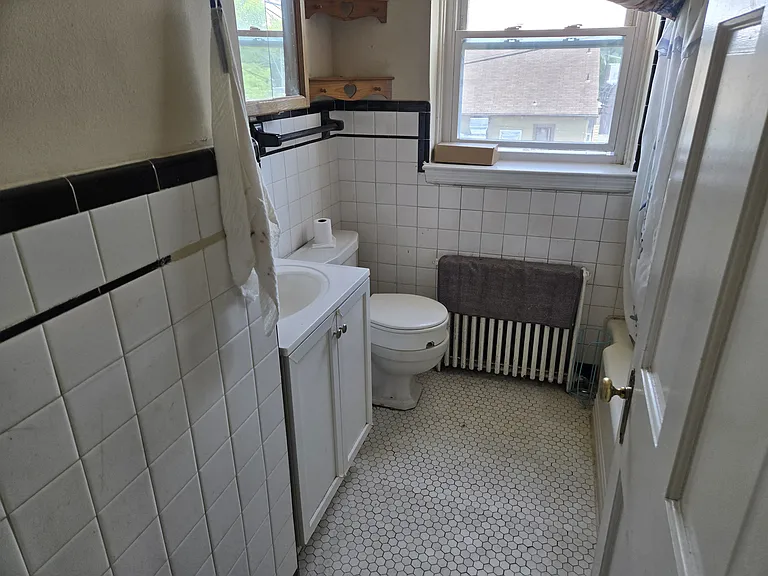 2917 Chesley Ave #2 — Photo 1