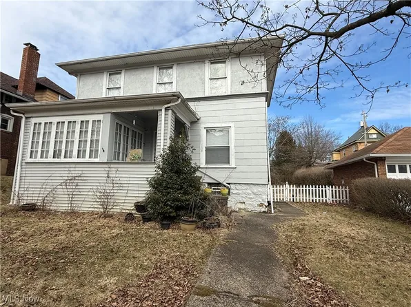 1105 Oregon Ave, Steubenville, OH 43952
