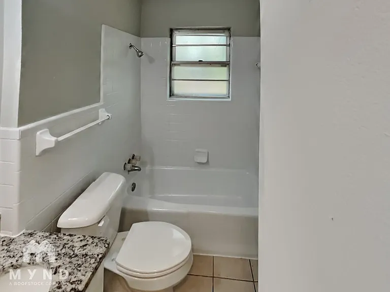 2535 Eastbrook Dr — Photo 14