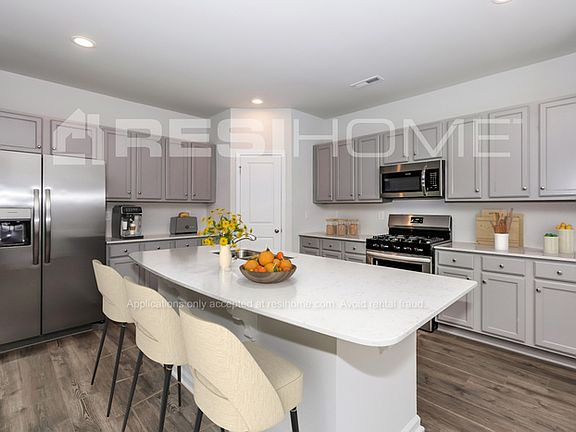 3rd image of 8647 Union Central Ct