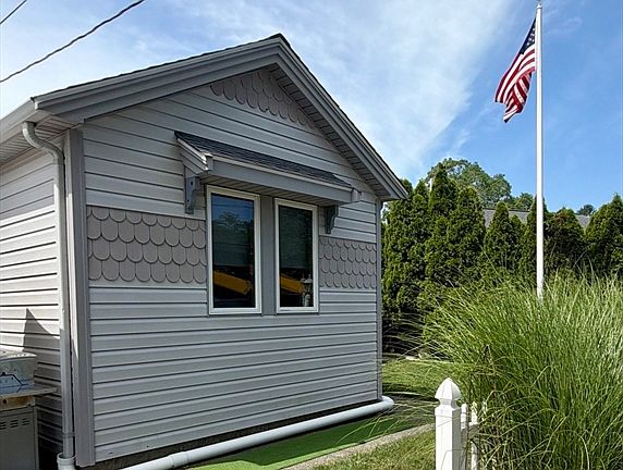 2nd image of 42 Crystal Lake Dr