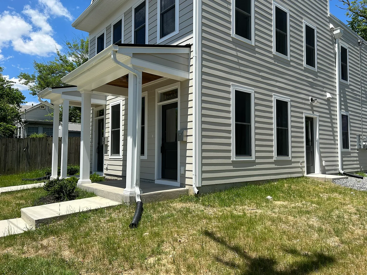 3 bed, 1538 sqft, $2,400 — Photo 2