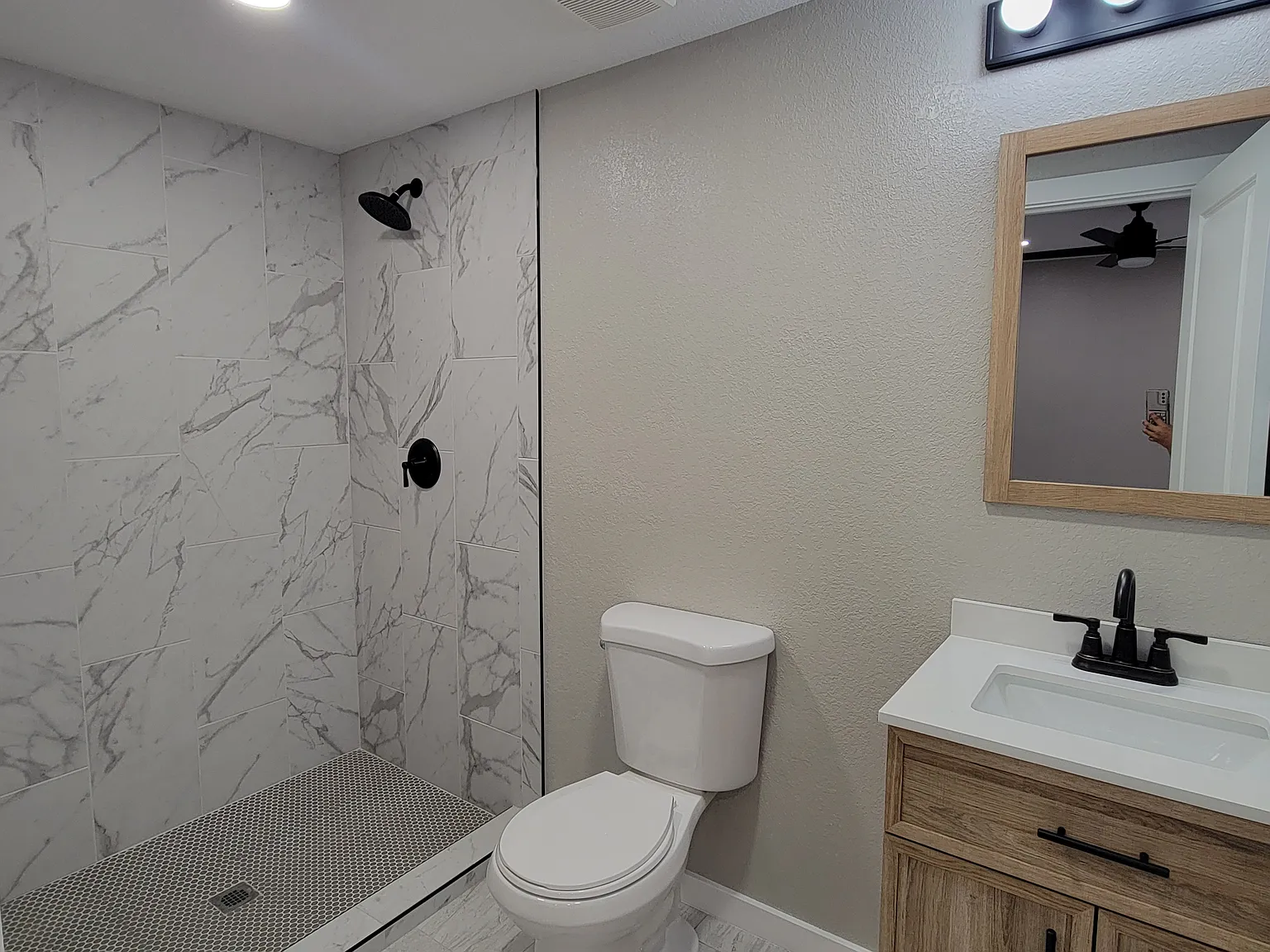 3 bed, $1,900 — Photo 3