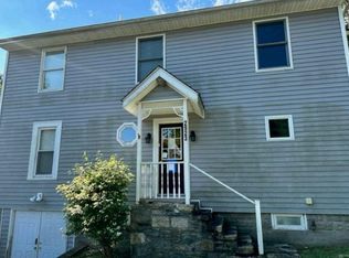 2923 Hyatt St, Yorktown Heights, NY 10598