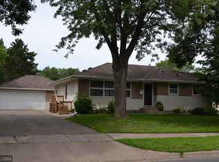 4406 Woodbine Ln N, Minneapolis, MN 55429