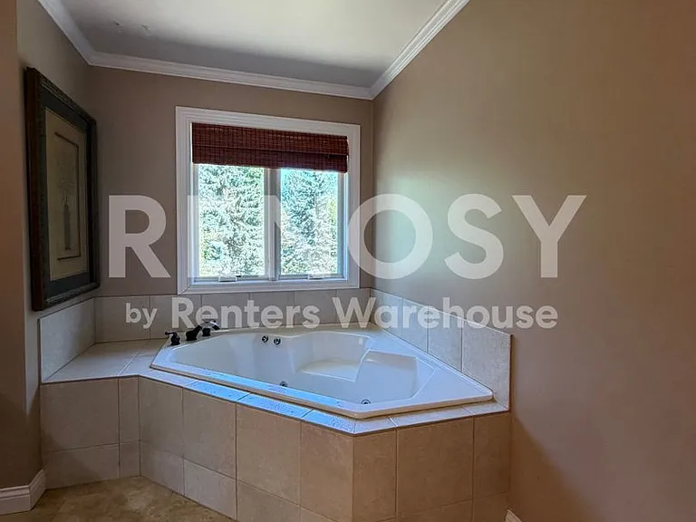 14525 Glendale Ave SE — Photo 17