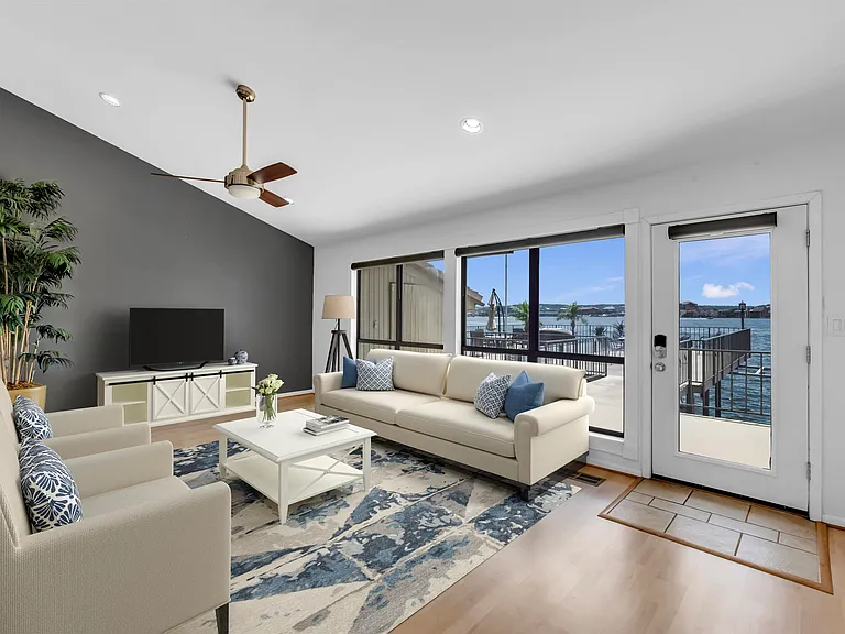 533 Lighthouse Dr — Photo 14