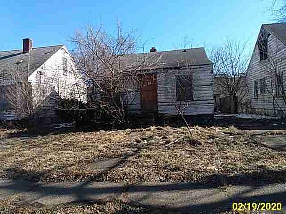 19644 Albany St