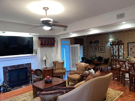 4th image of 4633 Ridgemoor Dr