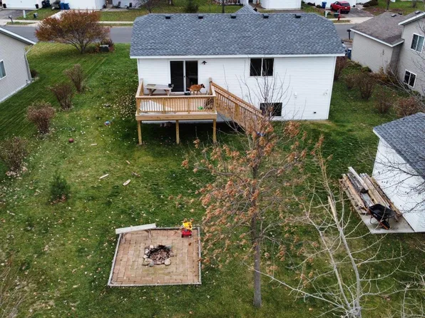 619 Iris Ln NE, Saint Joseph, MN 56374