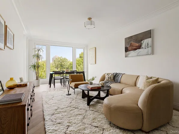 78-29 Austin Street #PH2A, Forest Hills, NY 11375