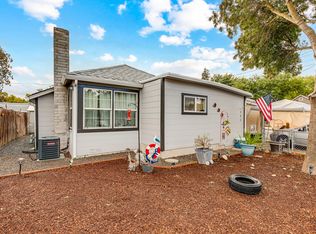 409 S Peach St, Medford, OR