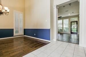 5th image of 913 Saint Andrews Pl