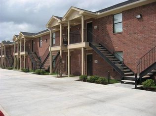 2704 Avenue H APT 206, Nederland, TX 77627