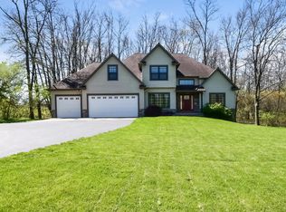 9844 Snow Ridge Dr SE, Alto, MI 49302