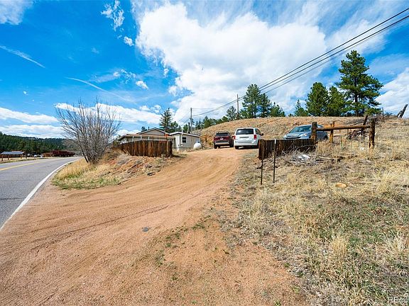 3rd image of 16774 Pine Valley Road