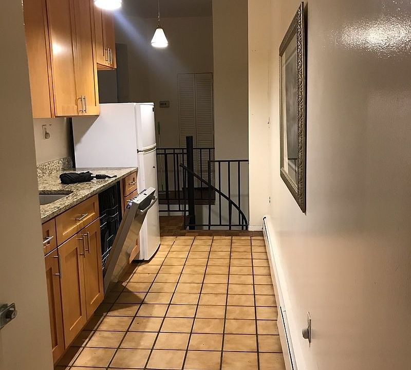1st image of 109 E 100th St APT 1A