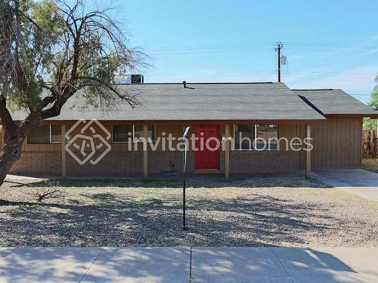 1800 W Mountain View Cir — Photo 1