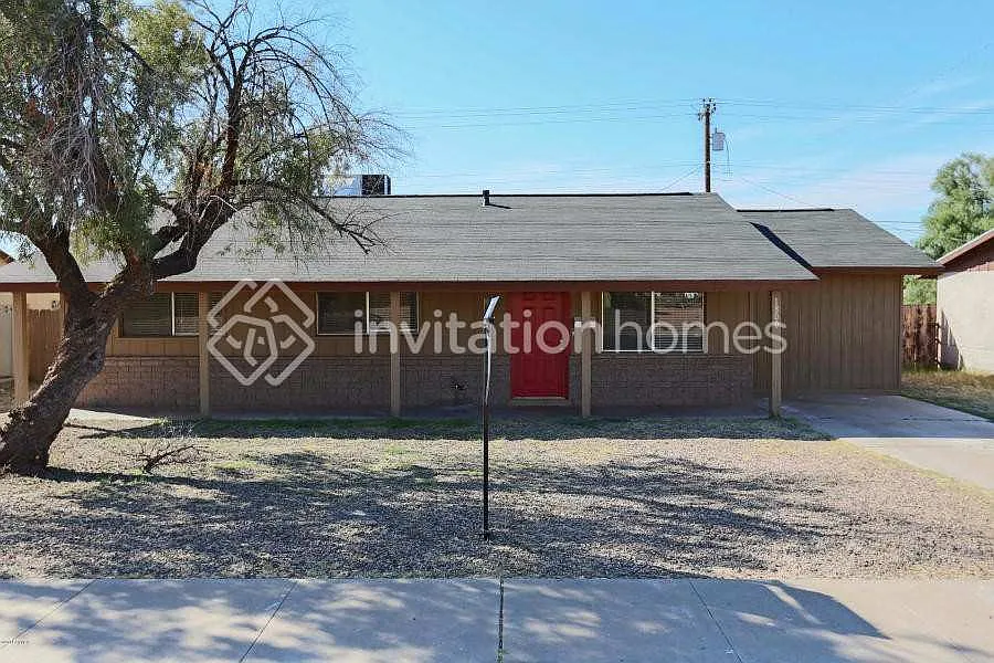 1800 W Mountain View Cir