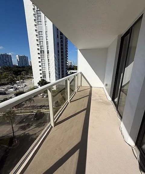 3701 N Country Club Dr #706 — Photo 4