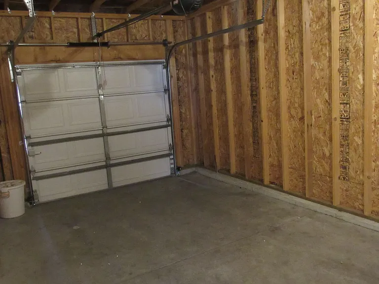 3850 Sweetbrier St — Photo 29