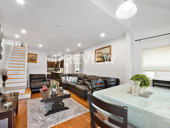 3rd image of 109 Union Hall St #55