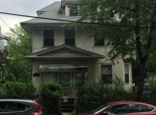 1072 Abbott Blvd, Fort Lee, NJ 07024