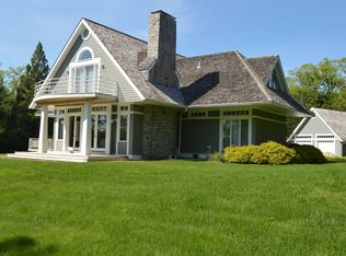 55 N Midway Rd, Shelter Island, NY 11964