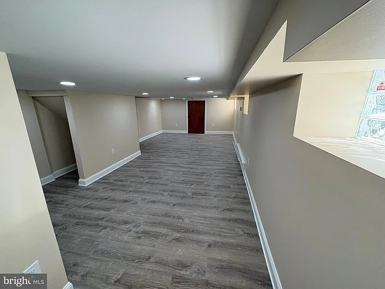 2344 Hamilton Ave — Photo 26