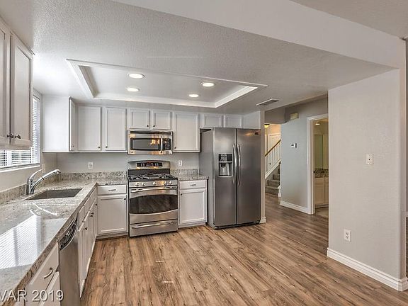 4th image of 9320 Tall Wood Ln