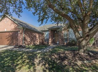 5681 Rockport Ln, Haltom City, TX 76137