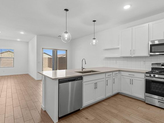 5th image of 7319 S 75th Drive
