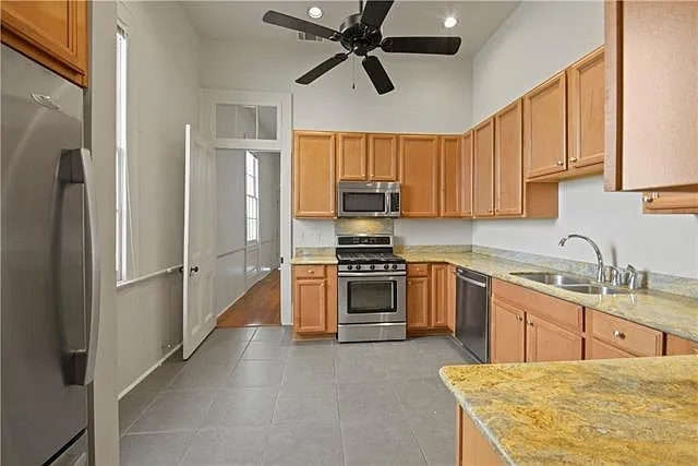 5345 Magazine St — Photo 13