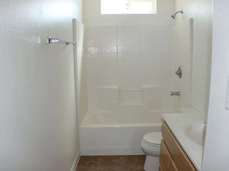 8144 Fernwood Ave — Photo 12