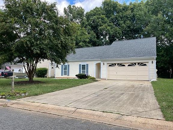 2nd image of 8333 Houndstooth Dr