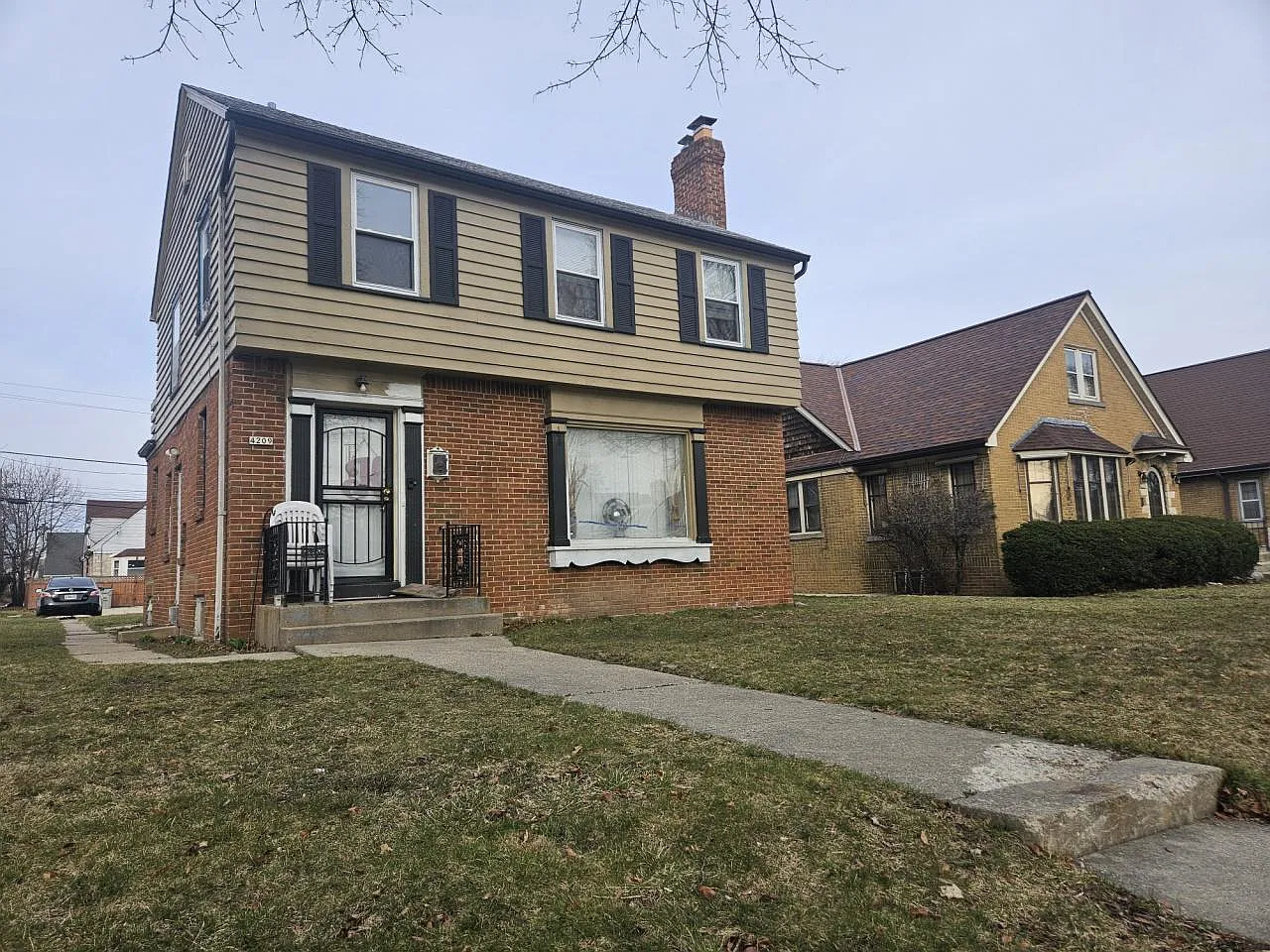 4209 North 19th STREET photo 1