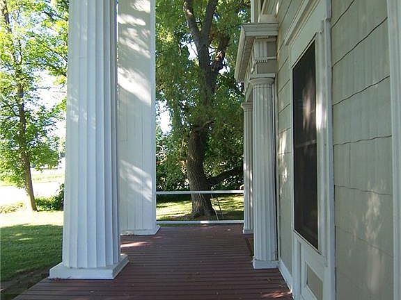 4th image of 4263 Peterboro St