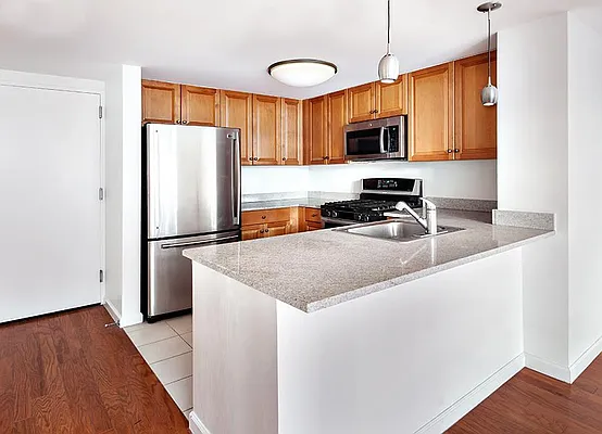 Rented by Warburg | media 8