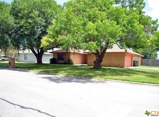 1612 Sunrise Ter, Lockhart, TX 78644
