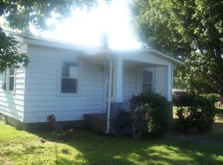 6684 Crymes Rd, Victoria, VA 23974