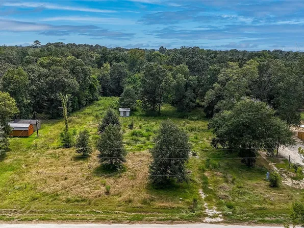 183 County Road 436, Dayton, TX 77535