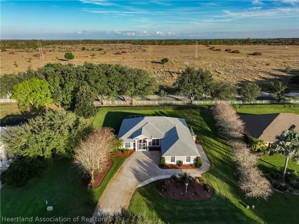 16 Meadowlake Cir S, Lake Placid, FL 33852