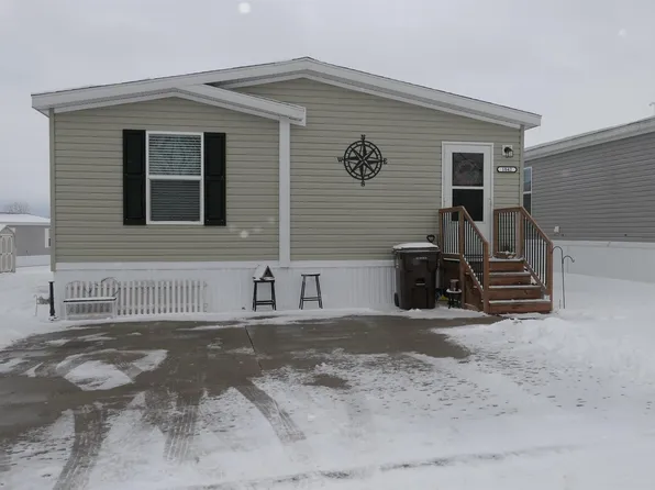 1042 Jackson Ct #838, Mount Pleasant, MI 48858