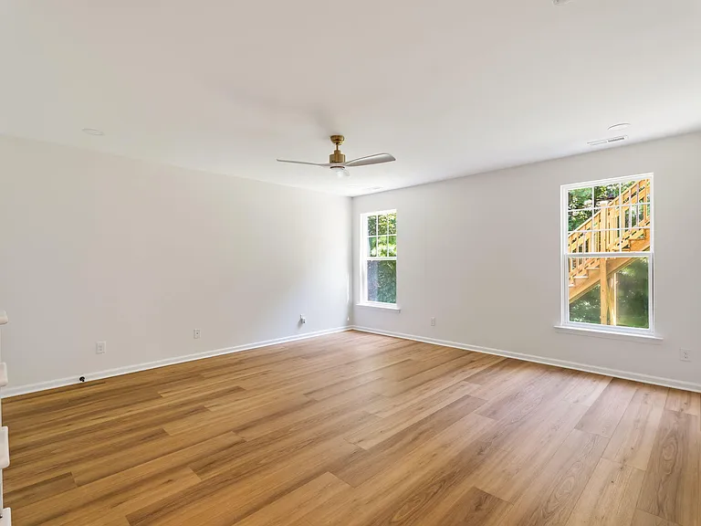 5 Silverbell Ct — Photo 39