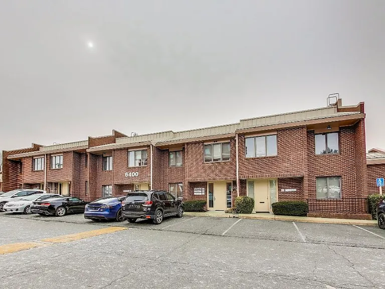 6400 Seven Corners Pl #G — Photo 1